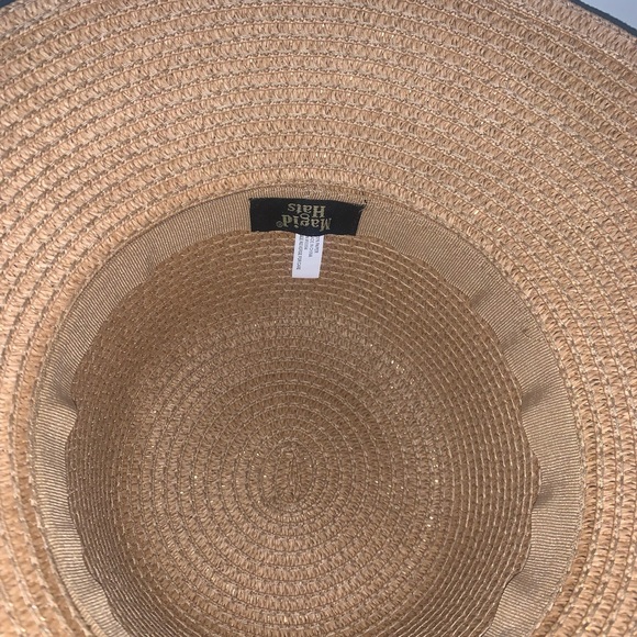 Magid Black Straw Hat w/ Chain accent Wide Brim OS. Gold color Paper NWOT - Picture 4 of 5